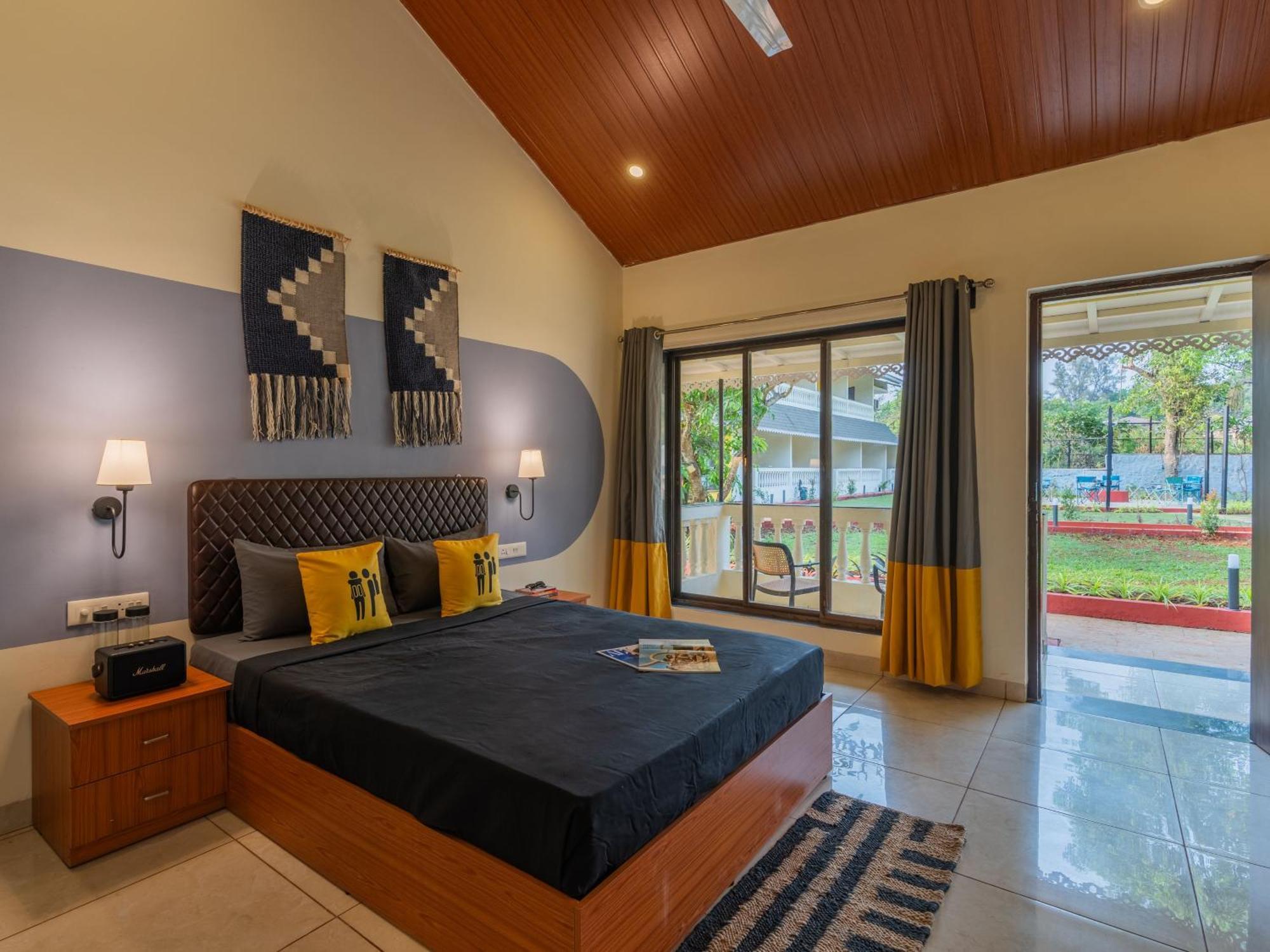 The Hosteller Lonavala, City Centre Exterior photo