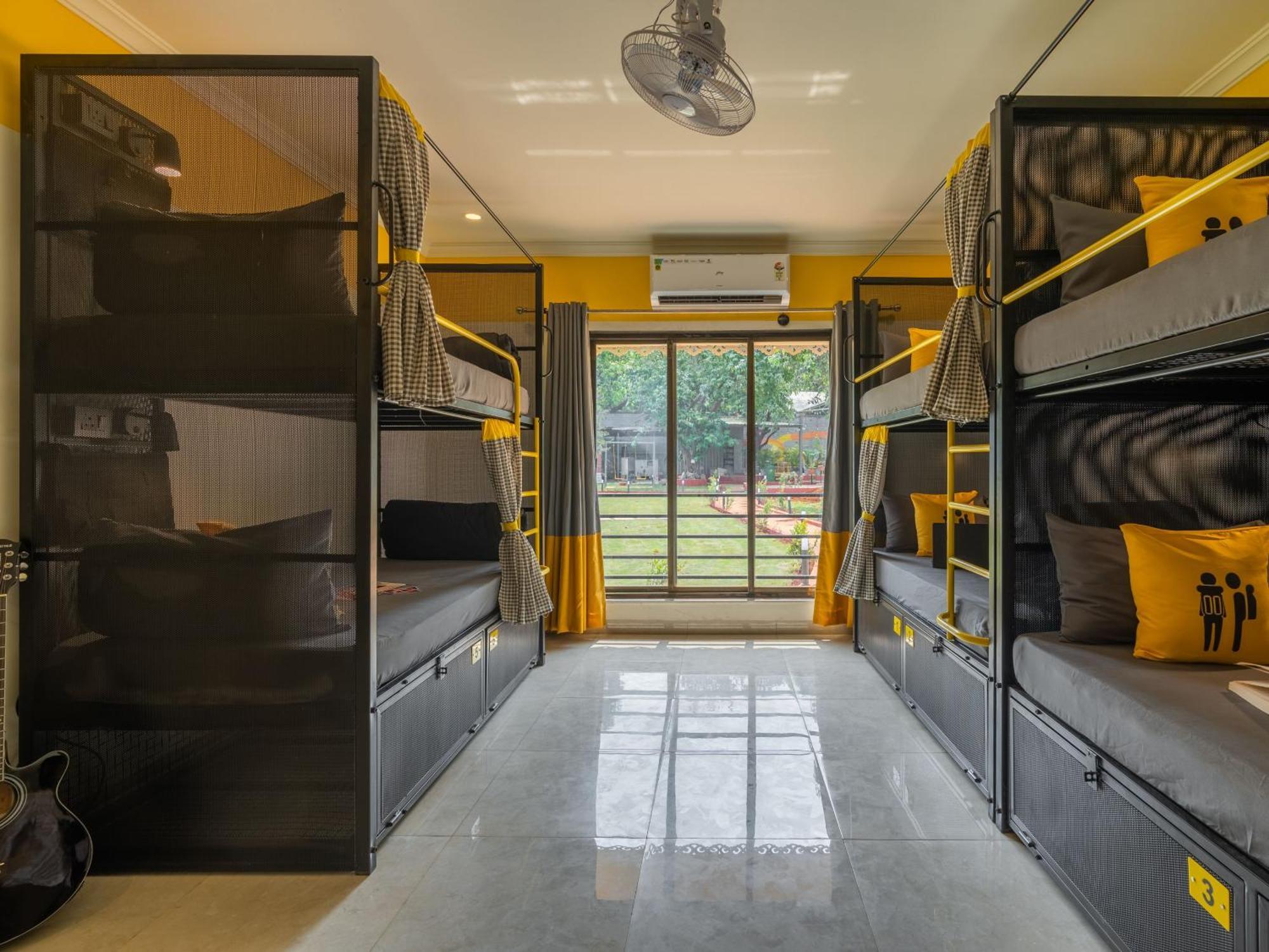 The Hosteller Lonavala, City Centre Exterior photo
